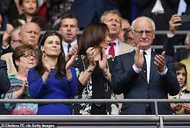 He bought the club in 2003 and since then they had 13 different managers. Frank Lampard S Brutal Chelsea End Manager Was Called In For A 9am Stamford Bridge Summit Aktuelle Boulevard Nachrichten Und Fotogalerien Zu Stars Sternchen