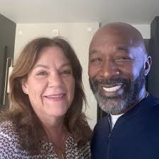 Can I share a social media package