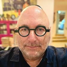 US President making politics great again. Not sure the same could be said  for SA President..