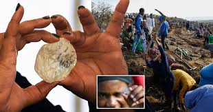 Jun 17, 2021 · botswana president mokgweetsi masisi (r) holds a gem diamond in gaborone, botswana, on june 16, 2021. Huge 1 098 Carat Diamond Unearthed In Botswana Is Third Biggest Ever Cambodia News