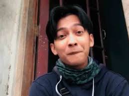 Назад yang lagi viral 3. Viral Driver Ojol Asal Magelang Mirip Bintang Drama Korea