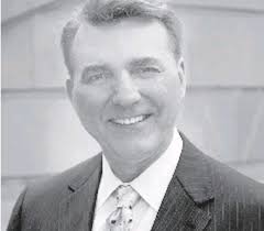 LAW FAVORS INSIDERS FOR JUDGE SHIPS