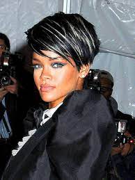 29 Prettiest Highlights Hair Colors For Brown Red Blonde Hair Short Hair Color Black Hair With Blonde Highlights Rihanna Hairstyles