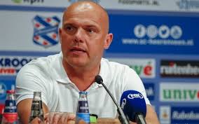 This eredivisie match between heerenveen and groningen will kick off on sunday 21 st february 2021 01:30 pm and will be played at abe lenstra stadion. Coach Heerenveen Has Changed The Squad Does Van Hau Have A Chance To Play
