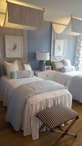 Guest Room With Twin Beds Twin Beds Guest Room Small Master Bedroom Twin Girl Bedrooms