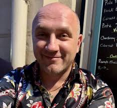 SRPSKA TRUBA SA FRANCUSKIM ŠARMOM: Bend "Ci Slav" proslavio našu muziku u  Zapadnoj Evropi