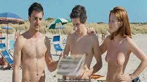 Chiara Francini nude at Maschi contro femmine (2010) | Celebs Dump