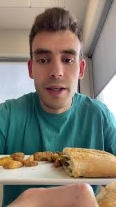 Delicioso Pepito de Ternera: Una Parada para Comer en el Viaje