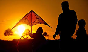 Wir erhalten jedoch auch dann noch mehr sonnenwärme als ins all wieder. Kinderwissen Der Kurzeste Tag Des Jahres Wissen Stuttgarter Zeitung