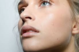 Doing this once everyday should get rid of your mole in about 10 days or sooner. Here S What Those Red Spots Are On Your Skin And How To Get Rid Of Them