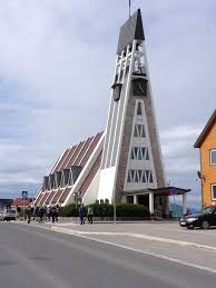 Hámmerfeastta) ist eine kommune und stadt im norden norwegens. Tag 8 Hammerfest Und Mitternachtskonzert In Tromso Alice Schopp