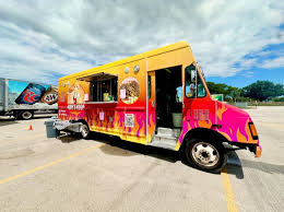 Kori's Koop Food Truck — Restaurant food truck in Bartlett, Illinois