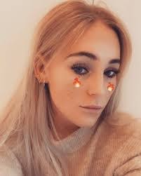 Cecilia Levin's Instagram, Twitter & Facebook