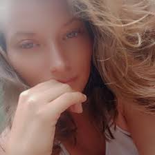 I wanna 😂LLLLYFYHTYTTAIWMFTBDTDTTFTIWAAYMISGIDWL Who understands 👀😂