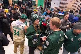 32 bucks old logos ranked in order of popularity and relevancy. Milwaukee Bucks At Last Team Takes Center Stage In Wisconsin Sports