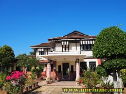 Ruang makan keluarga yang turut dipanggil bilik sejuk menjadi tempat almarhum tunku abdul rahman putra bersama untuk merancang strategik politik pada pliharan raya umum 1955, 1959, 1964 dan 1969 selain tempat mengumpul ahli keluarga beliau di jalan putra, alor setar. Apa Yang Menarik Di Kedah Eintan Nurfuzie Lifestyle Beauty Travel Tips Rawatan Kucing Review