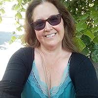 Amanda Cadabra and The Strange Case of Lucy Penlowr by Holly Bell