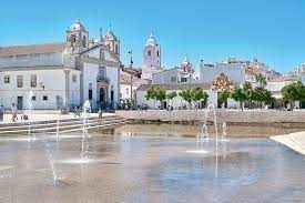 Utilizamos cookies propias y de terceros para mejorar nuestros servicios y mostrarle publicidad relacionada con sus preferencias mediante el análisis de sus hábitos de navegación. Ein Tag In Lagos Tipps Fur Den Besuch In Der Algarve Stadt