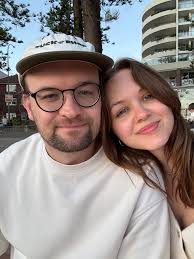 Hi there! I am looking for someone to take over my lease at Sand Stone  Creek apartments in Grand Ledge. It's a spacious one bedroom apartment and  faces the woods. It is