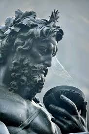 Dieux Dechus Idees De Tatouages Art Grec Et Sculptures D Art