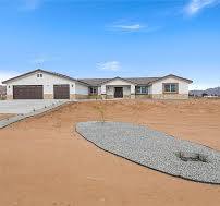 16925 Nanticoke Rd, Apple Valley, CA 92307 | MLS #CV25099866 ...