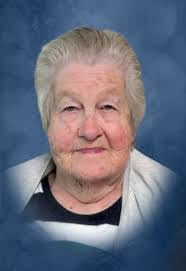 Lena Oliver's Instagram, Twitter & Facebook