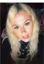 farrah davis (@farrahdavis_)