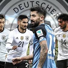 Viele seiner kollegen tun es ihm gleich. Kerem Demirbay Mesut Ozil Und Co So Entschieden Sich Die Fussballer Mit Deutsch Turkischen Wurzeln