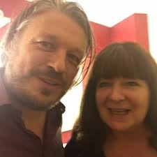 Stream Cora Roche music