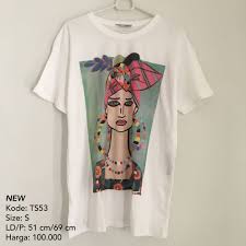 Hampir semua orang tertarik akan menggunakannya baik anak kecil, dewasa bahkan. Zara T Shirt Fesyen Wanita Pakaian Wanita Di Carousell