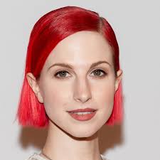 The layers of the casual hairstyle is jagged cut to achieve a textures and wispy look and feel. Hayley Williams Of Paramore S Best Hair Colors Cuts And Styles See Photos Allure