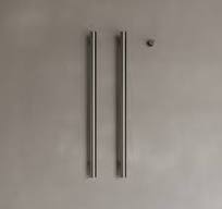 WALL-MOUNTED VERTICAL HEATED TOWEL RACK WITH DIGITAL DISPLAY