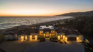 Earn free nights, get our price guarantee & make booking easier with hotels.com! This Malibu Mansion On Zuma Beach Is A Dream Come True