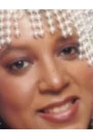 Mona Marsh's Instagram, Twitter & Facebook