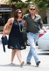 She has nurtured a diverse career covering a wide range of topics, from environmental journalism and animal advocacy to celebrity journalism and apprehending fugitives. Pierce Brosnan Keely Shaye Smith Photostream Pierce Brosnan Fashion Plus Size