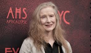 Reminiscent of meryl streep's character miranda priestly in devil wears prada. Frances Conroy S American Horror Story Characters Ranked Photos Goldderby
