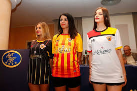 Benvenuti nella pagina ufficiale del benevento calcio. Benevento Calcio 17 18 Serie A Home Away Third Kits Revealed Footy Headlines