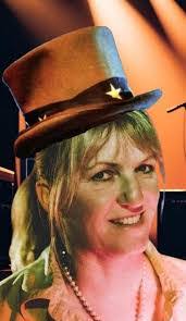 Wendy Mercer's Instagram, Twitter & Facebook