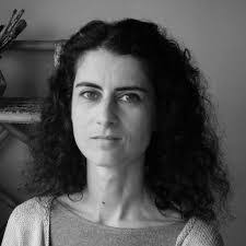 Laura Freire's Instagram, Twitter & Facebook