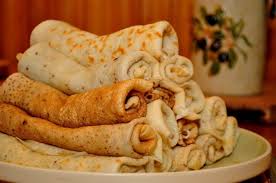 Pancakes sunt clătitele tradiționale americane, au consistență pufoasă și o suprafață aurie uniformă. FÄrÄ Lapte Èi FÄrÄ OuÄ Cele Mai Bune ClÄtite De Post Ies Pufoase Èi Delicioase