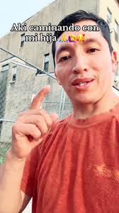 Saludos a toda mi gente: Conectando Creadores