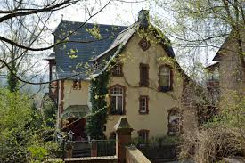 An 19 year old that comes in a small package but a lot of fun. Datei Hannah Arendt Haus Marburg Jpg Wikipedia