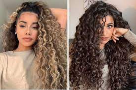 Con tipo 1 si intendono i capelli lisci, con tipo 2 i capelli ondulati mentre il tipo 3 sta per i capelli mossi e ricci . Capelli Ricci La Guida Per Gestirli Al Meglio In Base Alla Loro Tipologia Capellistyle