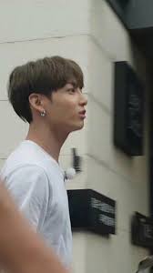 Bts Ecu A R M Y Adli Kullanicinin Jeon Jungkook Panosundaki Pin Senden Hoslaniyorum Siyah Melekler Cift Resimleri