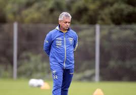 Reinaldo rueda firmó un contrato que lo vincula con atlético nacional desde junio de este año hasta diciembre de 2016. Reinaldo Rueda Es El Nuevo Tecnico De Atletico Nacional Bendito Futbol