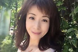 どんどんキレイになっていく羽野晶紀50歳の 若見え術 ポンパドール 50歳 ダイエット