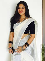 About 50 years back hindu women in kerala used to wear 'rowka' with 'mundu'. Pin On Sexy Thighs