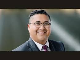 Dustin Thelen's Instagram, Twitter & Facebook