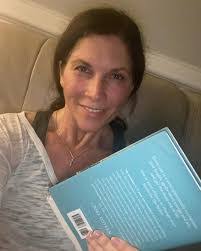 Julie Pledger's Instagram, Twitter & Facebook