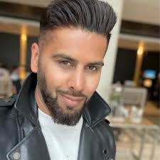 Hussain Ahmed's Instagram, Twitter & Facebook